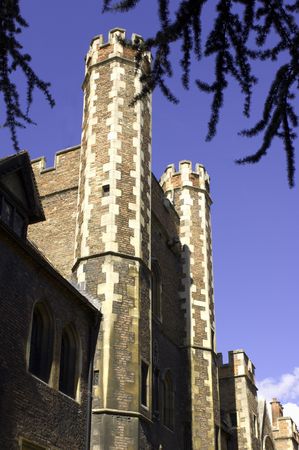 Composed of thirty one colleges (one of which is named Queen's), the prestigious university in the city of Cambridge (England) attracts young people interested in a vintage education as well as great exam results under the guidance of diistinguished teachの写真素材