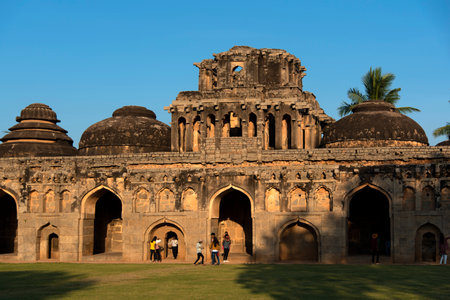 Hampi, Karnataka, India - Oct 30 2022: The Elephant Stable in Hampi was used to provide shelter for the royal elephants of the Vijayanagara Empire. Hampi is a UNESCO World Heritage site.のeditorial素材