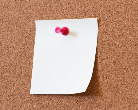 note paper on cork board の写真素材