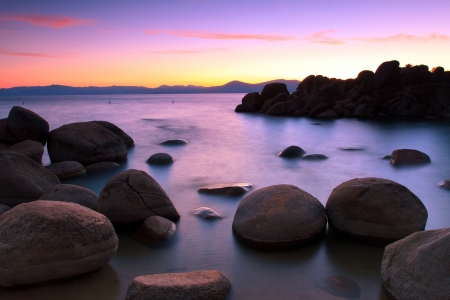 Lake Tahoe after sunset 	Lake Tahoe after sunset の写真素材