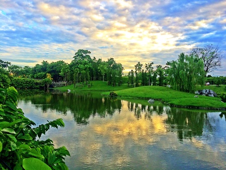 Green area of ??public park at suanluang RAMA IX.の素材