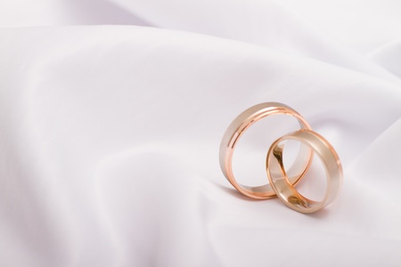 Wedding rings on a white backgroundの写真素材