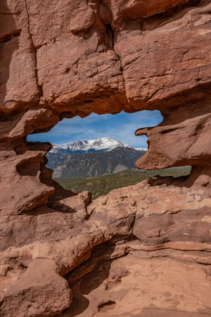 garden of the gods in colorado springs - travel photography on a colorado vacation in the rocky mountains.の写真素材