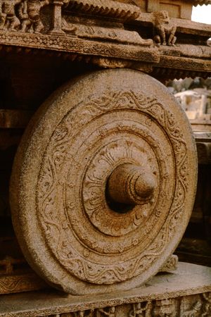 Wheel of Stone Chariot, Vijaya Vitthala Temple, Hampi, Karnataka, Indiaの写真素材