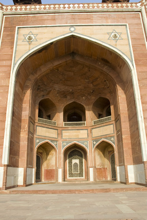 Multiple sub-entries and galleries at entrance of Humayunの写真素材