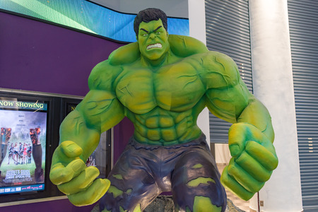 Bangkok, Thailand - October 31, 2015 : Large model of the hulk in front of the cinema theatreのeditorial素材