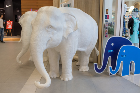 Bangkok, Thailand - December 26, 2015 : White elephant statue inside Terminal 21 department store on december 26, 2015 in Bangkok, Thailand.のeditorial素材