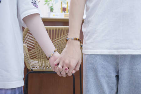 On holiday afternoons, couples wear couple bracelets that symbolize sweet love