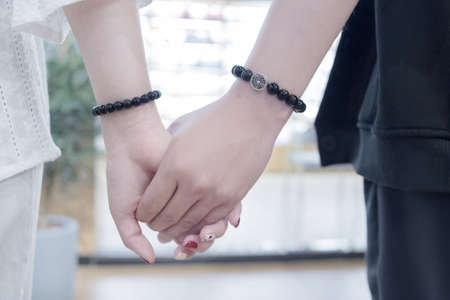 On holiday afternoons, couples wear couple bracelets that symbolize sweet love
