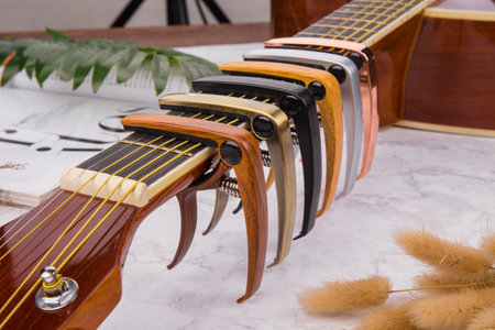 Acoustic guitar capo capo tuning clip