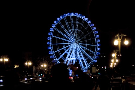 Highest portble Ferris Wheel in Europe at nightの写真素材
