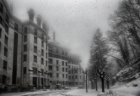 ancient hotel abandoned under a heavy snowfall, Campo dei Fiori Vareseの写真素材