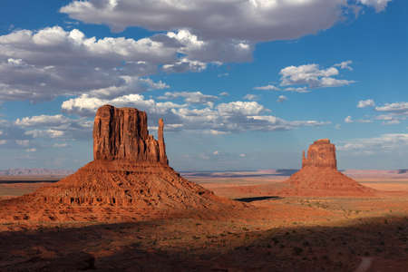 Mitten Buttes in Monument Valley, Arizonaの写真素材