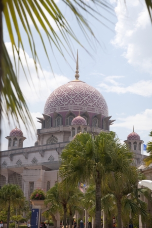 Minaret of Putra Mosque, Famous Landmarks in Putrajaya のeditorial素材