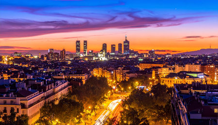 Panoramic view of Frankfurt am Main at dusk, Germany.の素材