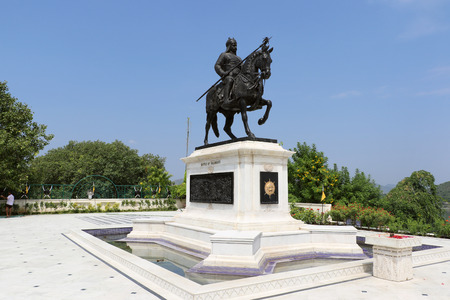 Maharana Pratap Memorial,  Udaipur is a historic site that is dedicated to the gallant Maharana Pratap. Situated at the top of Moti Margi or Pearl Hill, the memorial overlooks the Fateh Sagar Lake. The memorial comprises a life-sized bronze statue of Mahaのeditorial素材