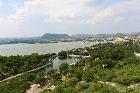 Panoramic view Fateh Sagar Lake, Udaipur. Fateh Sagar Lake is an artificial lake of Udaipur, built in 1678 by Maharana Jai Singh, Fateh Sagar Lake got its name from Maharana Fateh Singh.の写真素材