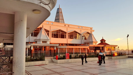 Famous Hindu Shrine Ardhkuwari Temple also called as Hathimatha since its shape resembles an elephant's head, is located a halfway to Vaishno Devi Shrine.のeditorial素材