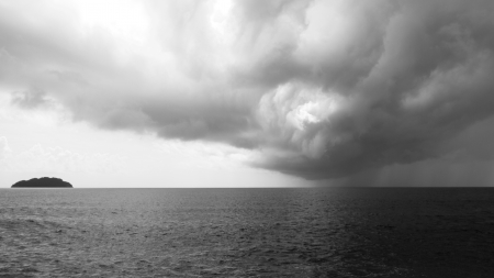A storm from the ocean approaches the coastの写真素材