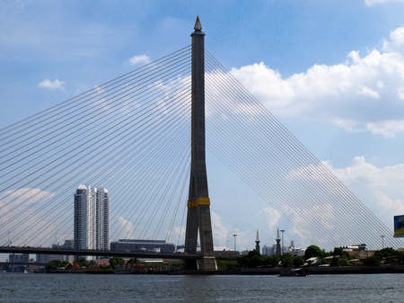 The Rama VIII bridge on the Chaopraya River in Bangkok, Thailand. The bridge opened to traffic on May 7, 2002のeditorial素材