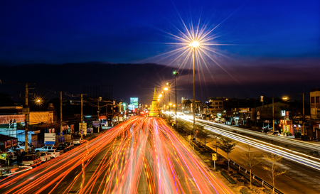 AYUTTHAYA THAILAND-April 19 : Traffic jam on Jedee road near Wat Yaichaimongko on April 19,2015 at Ayutthaya, Thailand.のeditorial素材