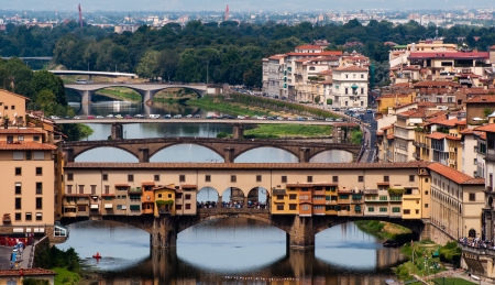 ponte vecchio in florence, italyの写真素材