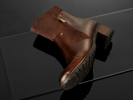 Brown women shoe