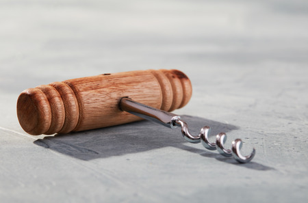 Wine cork screw