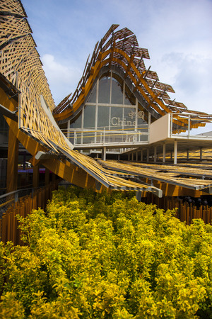 Expo 2015 China Pavilionのeditorial素材