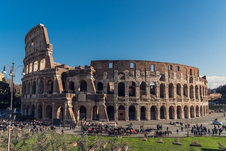 A lof of people visiting Colosseumのeditorial素材