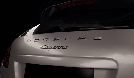 Almaty, Kazakhstan. Juli 28, 2019: Porsche cayenne 958. luxury stylish car on dark, black background. 3D renderのeditorial素材
