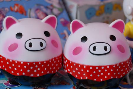 toy pig display at the store の写真素材