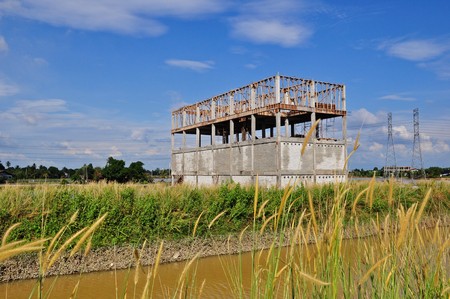 new building in the countryside