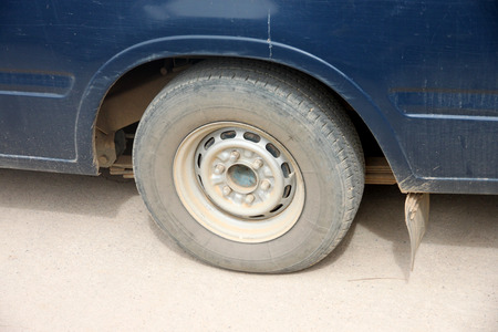 Wheel of the pickup in payload is too heavy. 