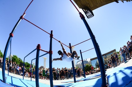 KHARKIV, UKRAINE - 27 MAY, 2018: Street workout show during the annual festival of street cultures.のeditorial素材