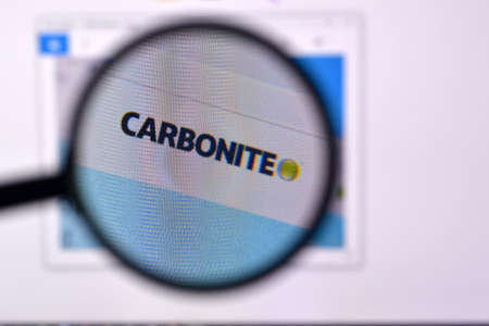 NY, USA - FEBRUARY 29, 2020: Homepage of carbonite website on the display of PC, url - carbonite.com.のeditorial素材