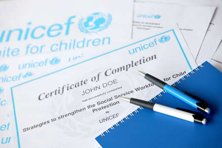 TERNOPIL, UKRAINE - MAY 2, 2022: Volunteer certificate of completion from UNICEF - United Nations programm that provides humanitarian and developmental assistance to children in developing countriesのeditorial素材