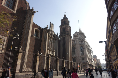 People in Mexico City, cityscapeのeditorial素材