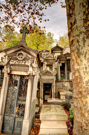 Old cemetery in New York City, USA.  The cemetery was built in the 1800s.の写真素材