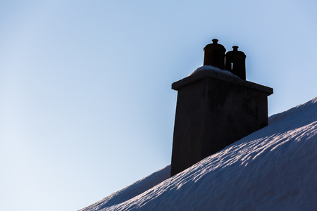 house snow sunriseの写真素材