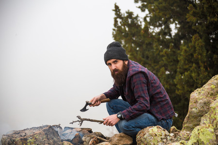 living conditions of man in mountain