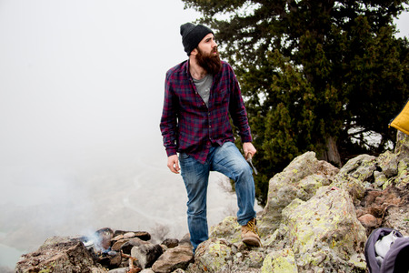 living conditions of man in mountain
