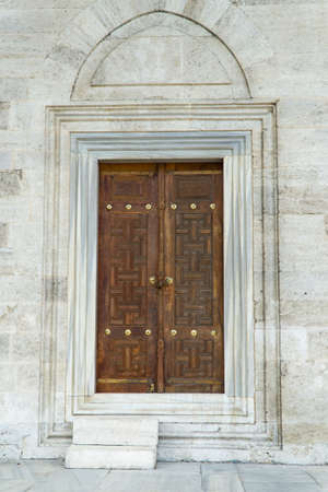 Old wooden door with beautiful patternsの写真素材
