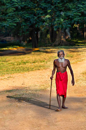 Elderly local man in Kataragama, Sri Lankaのeditorial素材