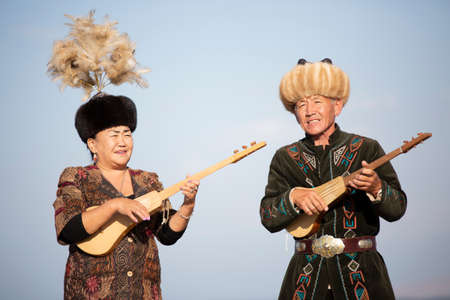 Musicians playing local traditional instruments, in Issyk Kul, Kyrgyzstan.のeditorial素材
