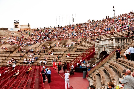 VERONA, ITALY - August 05: people are watching the opening of the opera in the arena of verona August 05,2009, Verona, Italy.のeditorial素材