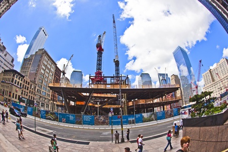 NEW YORK, USA - JULY 9: view of buildings and construction work on Ground Zero,rebuilding the site on July 9, 2010, New Yorkのeditorial素材