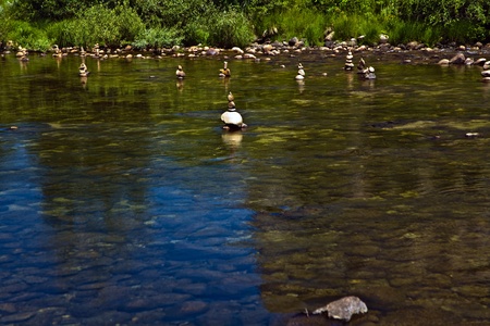 Steinformationen im Merced River im Tal des Yosemite National Parks. の写真素材