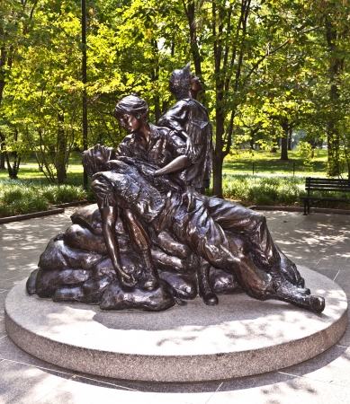 WASH DC -JULY 14: Memorial statues to Vietnam war Women Nurse on July 14,2010 in Washington DC, USA.のeditorial素材
