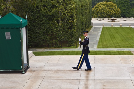 WASHINGTON,USA - JULY 15:  changing the guard in the afternoon at the grave of the unknown soldier at the cemetery of Arlington on July 15,2010 in Washington, USAのeditorial素材